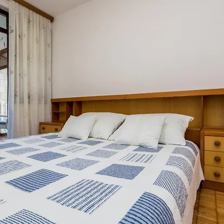 Jakovac By El-pi Tours Apartment *