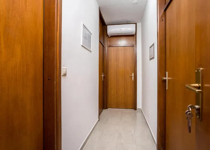 Jakovac By El-pi Tours Apartment