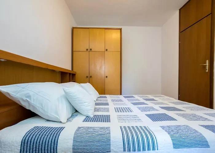 Jakovac By El-pi Tours * Njivice