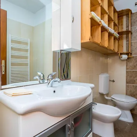 Jakovac By El-pi Tours *